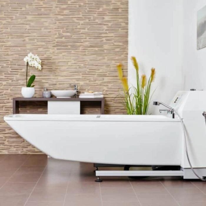 AVERO Premium Plus Bath Tub by Handicare