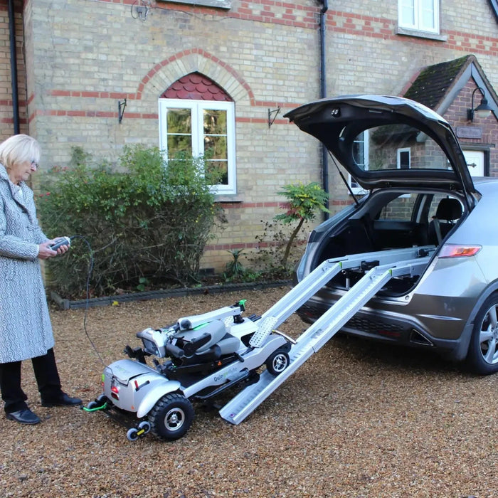 Quingo Flyte MK2 5 Wheel Mobility Scooter with Self Loading Ramp