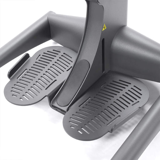 Accommodates larger feet. Each foot placement area is 7”x14” (18x36cm). Recommended for very large individuals.