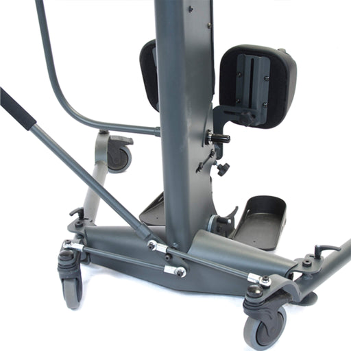 Swing in/out the legs of the stander for wider wheelchair access. For people with wheelchair width greater than 22” (56cm) and up to 38 ” (97cm). Includes four locking casters.