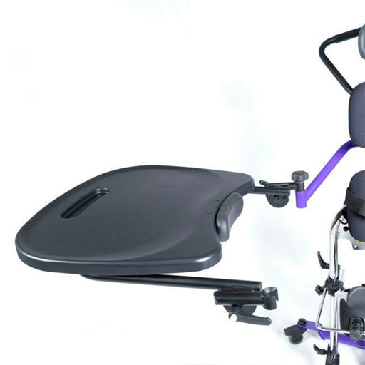 The Zing swing-away tray is accessible in all positions and provides anterior support as a user while moving from supine to upright to prone and anywhere in between. The swing-away tray’s ability to stay