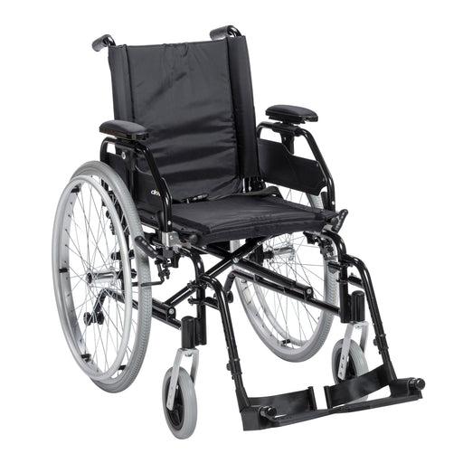 Lynx Ultra Lightweight Wheelchair, Swing away Footrests, 18" Seat, Angled Front View